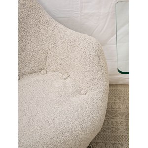 Jakob, le fauteuil bas en tissu n°633