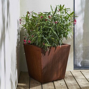 Bac à fleurs evasé en acier corten 165l