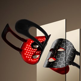 Masque de traitements de la peau par la lumière. Soin du visage, anti-âge.