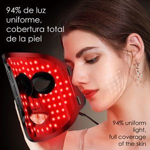 Masque de traitements de la peau par la lumière. Soin du visage, anti-âge.