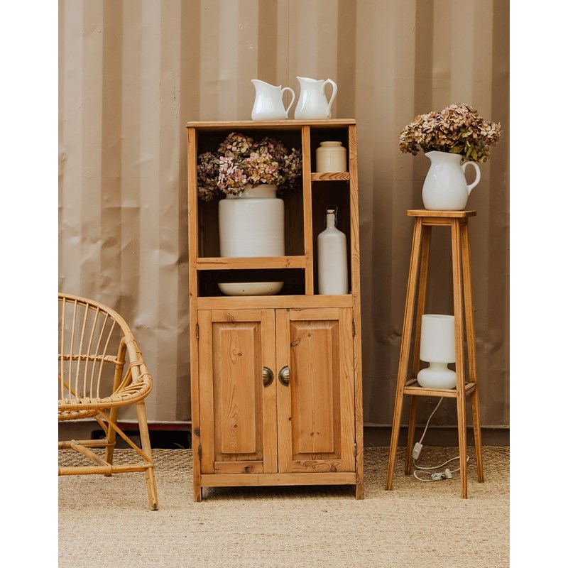 Debongout - Gilbert, le buffet en bois n°446