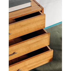 Olga, la commode en bois clair n°255