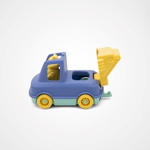 Le camion pompier made in france en matière recyclée de mr renard