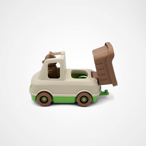 Le camion benne made in france en matière recyclée de mr renard