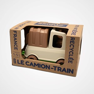 Le camion poubelle made in france en matière recyclée de mr renard