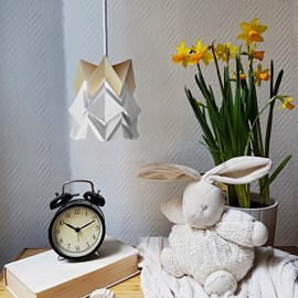 Petite suspension origami  design bicolore en papier