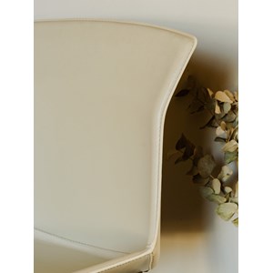 Alma, la chaise en cuir n°862