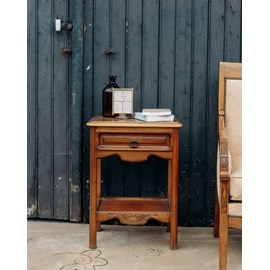 Odile, la table de chevet en bois n°502