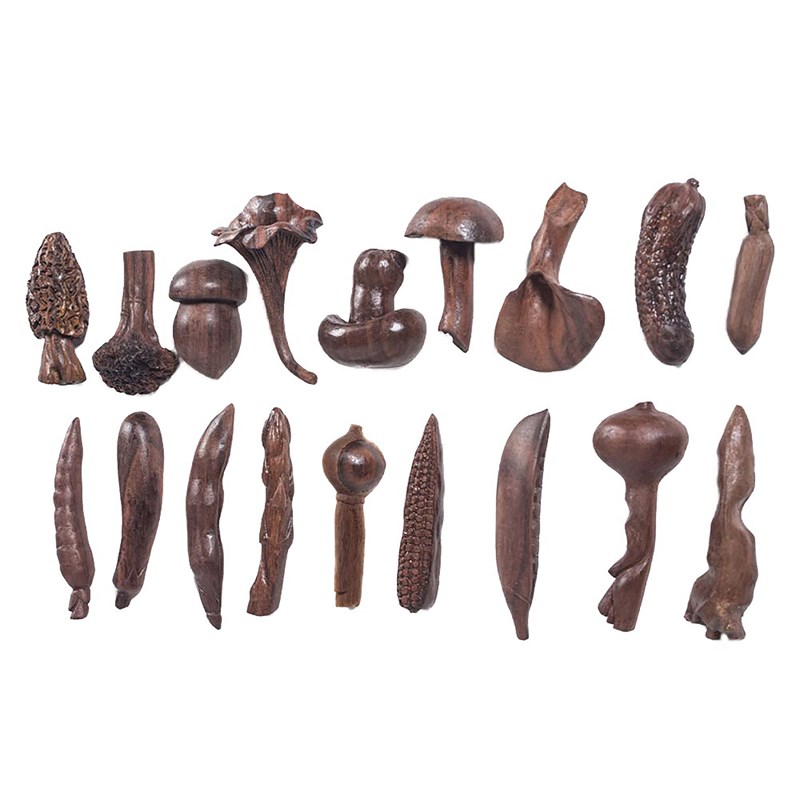 Set de 18 porte-couteaux sculptés à la