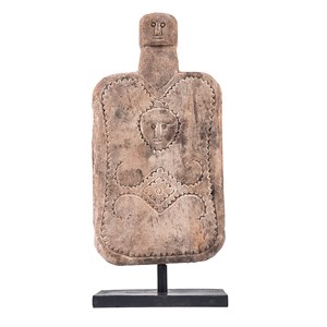 Panji big - statuette en pierre calcaire naturelle avec motif visage stylisé