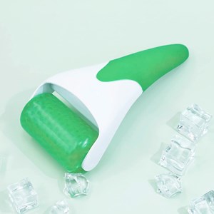 Rouleau de glace facial, instrument de massage et de soin.