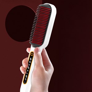 Brosse lissante pour cheveux de 50w. 9 niveaux de chaleur de 120°c à 210°c.