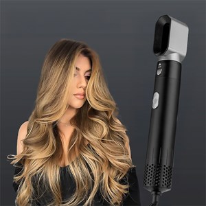 Sèche-cheveux 5 en 1, permet de lisser, sécher, boucler et bien plus.