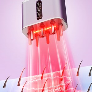 Applicateur de lotions/médicaments capillaires avec traitement de lumière.