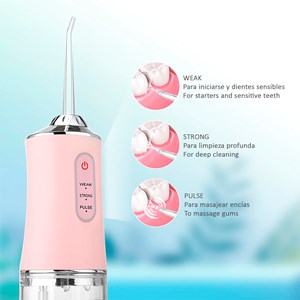 Irrigateur buccal avec 4 têtes. 220ml, rotation 360, 3 modes.