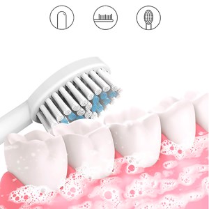 Brosse à dents électrique avec batterie rechargeable et 3 têtes.