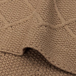 Couverture en tricot check knit biscuit (75 x 100 cm)