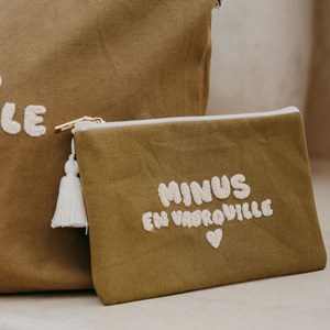 Pochette minus en vadrouille