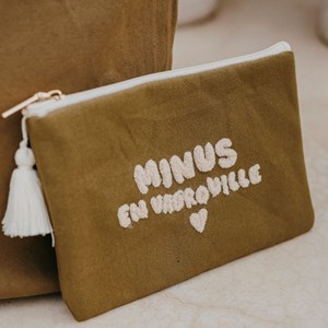 Pochette minus en vadrouille