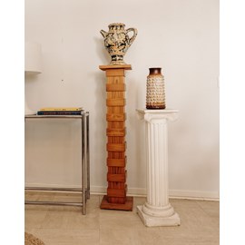 Grande colonne en bois massif n°637