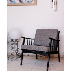 Jakob, le fauteuil en tissu n°654