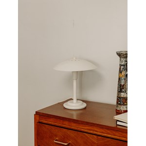 Julia, la lampe à poser en métal n°461