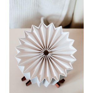 Lampe de table moderne en papier et bois pour intérieurs chaleureux - taille l