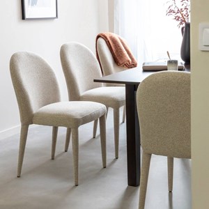 Chaise en tissu écru