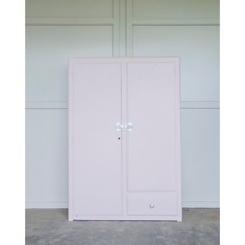 Debongout - Armoire en bois rose poudré n°164