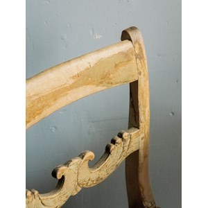 Claude, la chaise en bois n°708