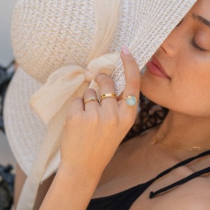 Bague plaqué or – aigue-marine & cristal