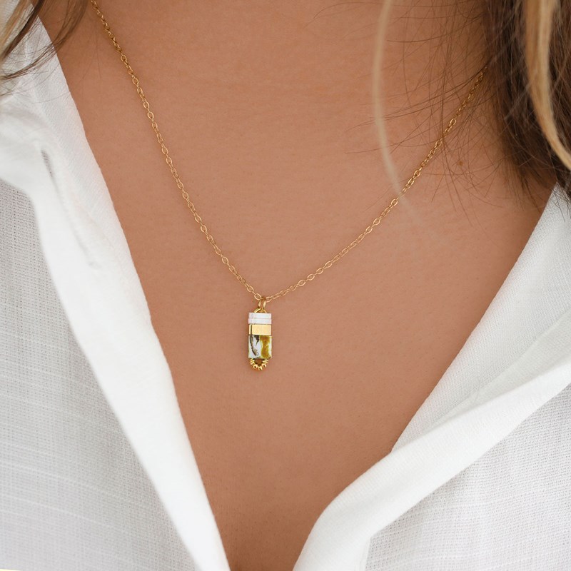 Collier fin avec perles de verre et chaine fine - jaune