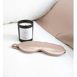 Masque de nuit en soie champagne