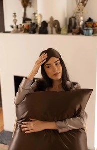 Taie d'oreiller soie espresso 65x65