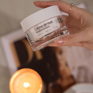 Crème de nuit réparatrice au neem, soin régénérant apaisant pour le visage