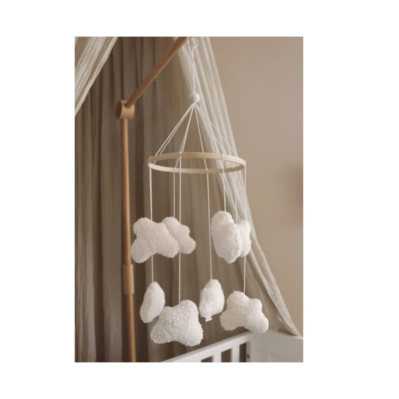 Mobile décoratif nuages blanc (Little Loua) - Image 1