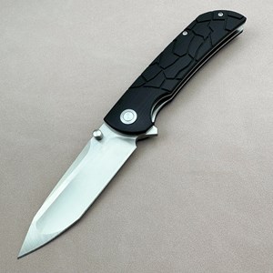 Couteau militaire pliant