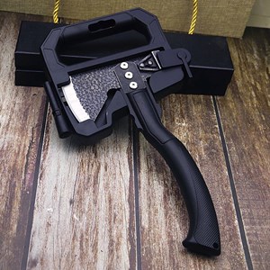 Petite hache de survie