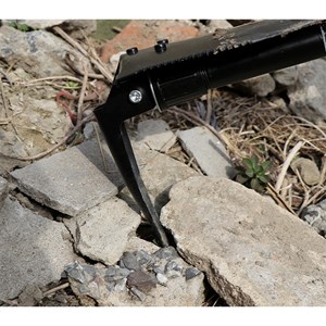 Petite pelle de survie multifonction