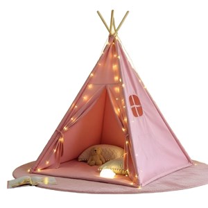 Tipi enfant rose avec tapis avec guirlandes