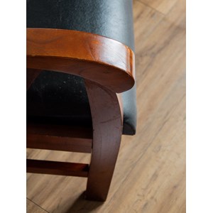 Jakob, le fauteuil en bois n°674