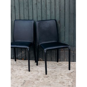 Paire de chaises simili-cuir n°914