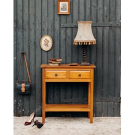 Hanna, la table d'appoint en bois n°660
