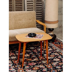 Hanna, la table d'appoint en bois n°659