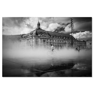Toile deco bordeaux dans la brume