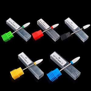 Kit de fraises céramiques de manucure, pour polisseuses électriques.