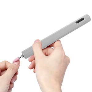 Mini polisseur à ongles. Corps métallique, lumière led.