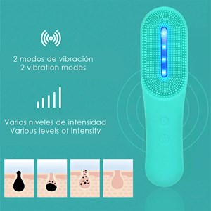 Brosse nettoyante pour le visage en silicone.