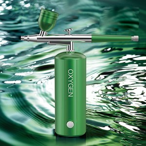 Pulvérisateur aerographe injection d'oxygène rajeunissement et beauté du visage.