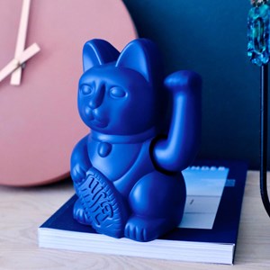 Chat japonais porte bonheur maneki neko bleu marine